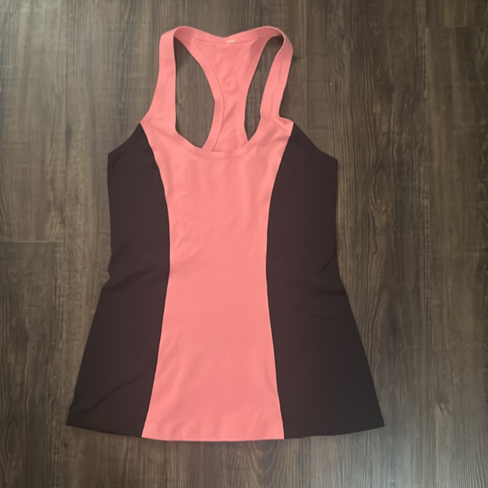 Lululemon tank top size 14” pit 2 pit